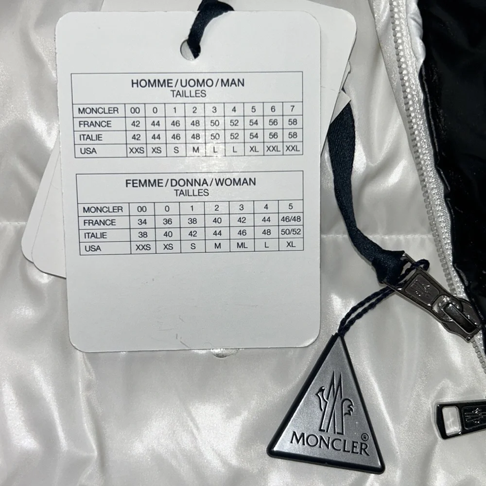 ❌ SOLD 😍MONCLER HAINE ZIG ZAG DOWN JACKET
WHITE & BLACK - Picture 14 of 15